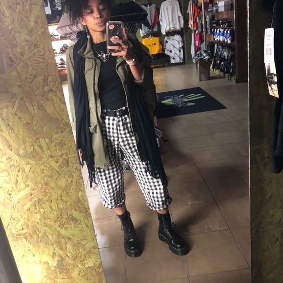 Mo Town !!! Obsessed with clothes - Picture 9 of 9